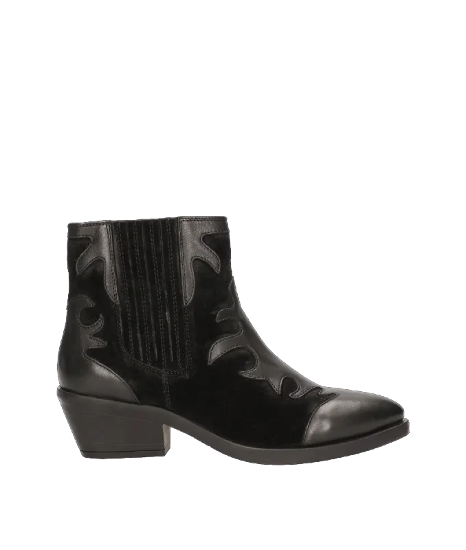 Tessy Western Boots - Black